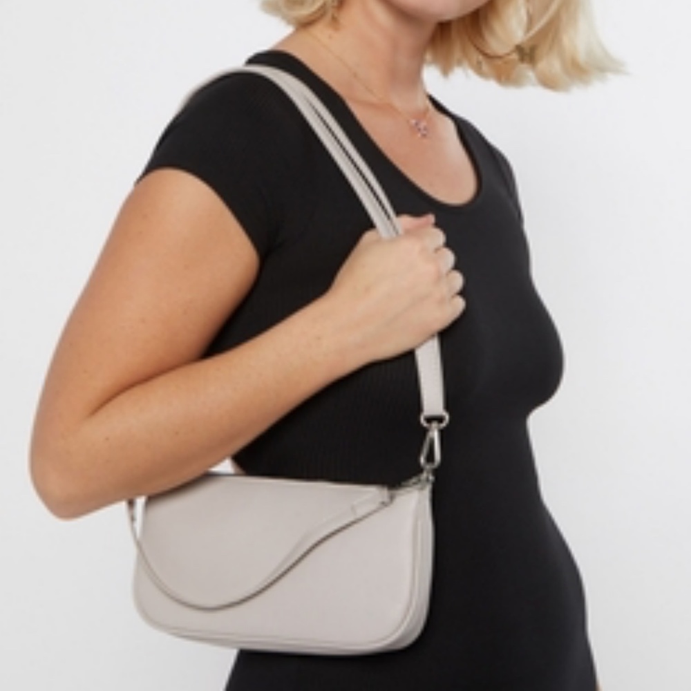 TAUPE RUE 21 BAG (3 for $30) π - Picture 1 of 4